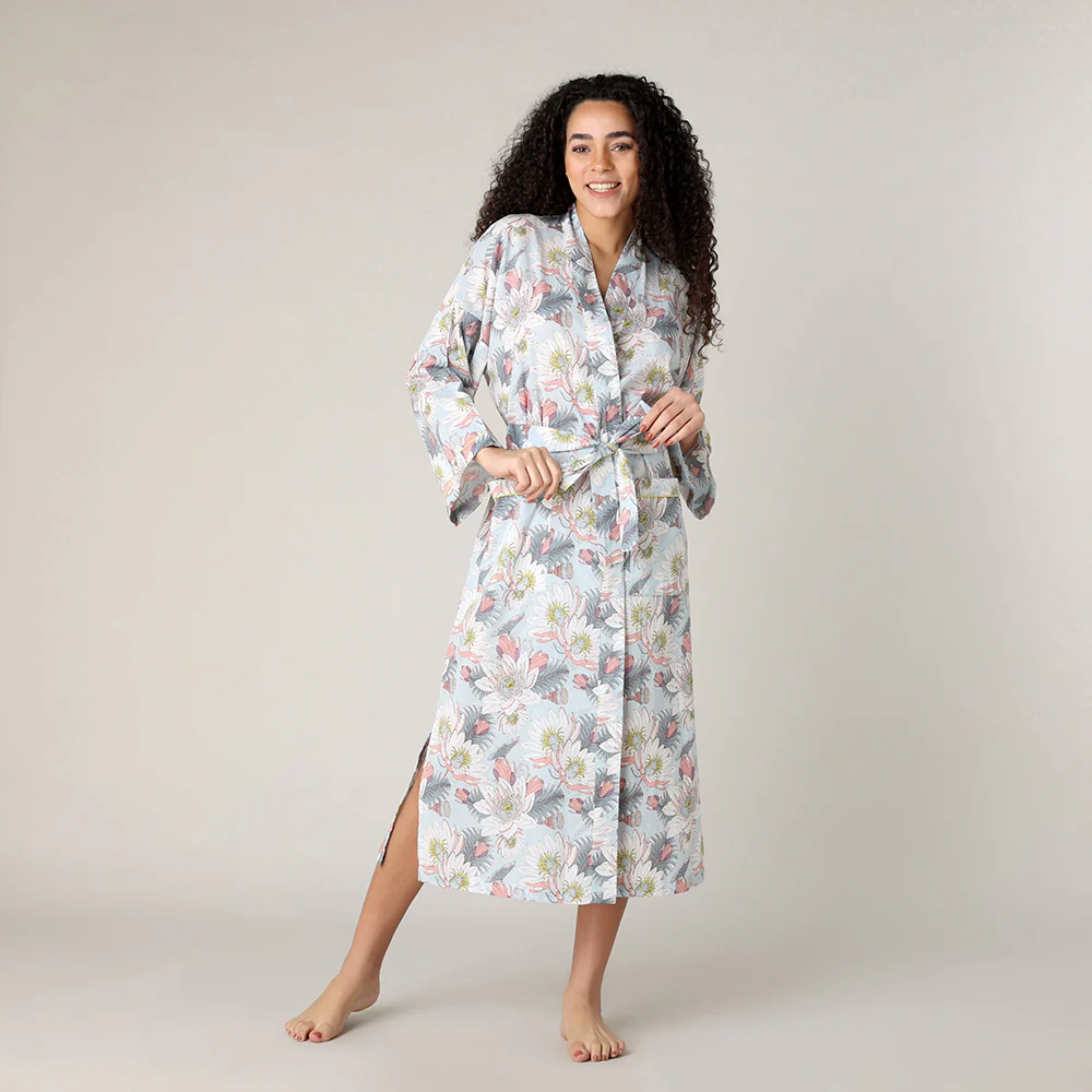 Gwen Robe - Image 3